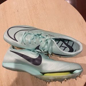 Nike air zoom Maxfly men’s track Spikes box bag and spike tightener included